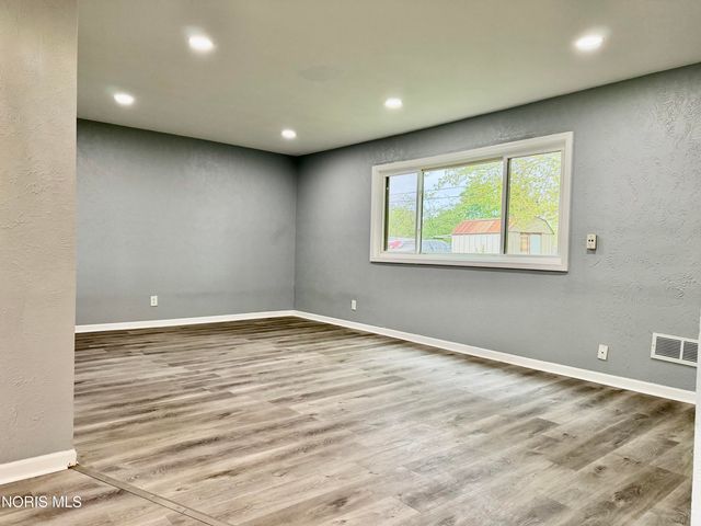1643 Longwood Drive, Toledo, OH 43615