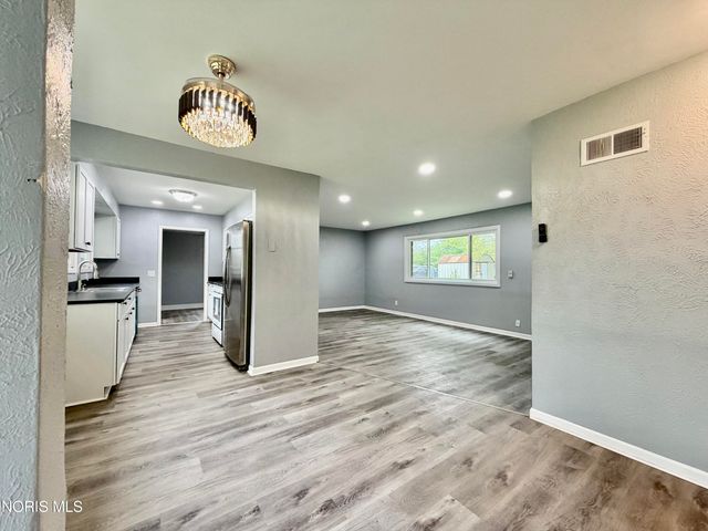 1643 Longwood Drive, Toledo, OH 43615
