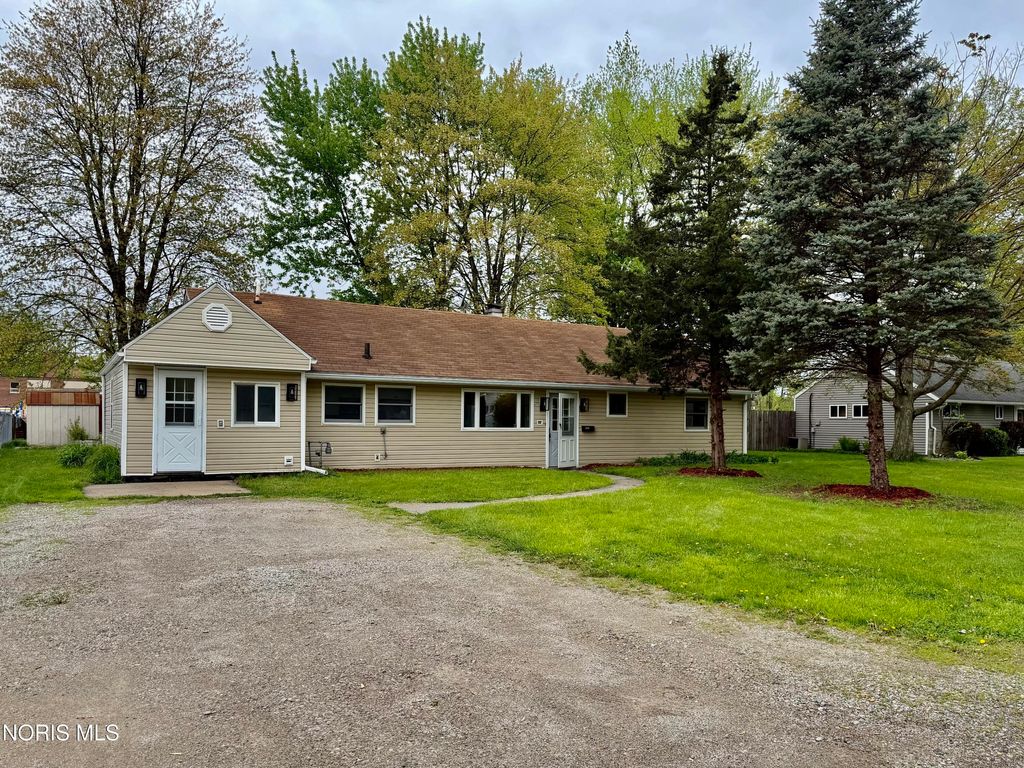 1643 Longwood Drive, Toledo, OH 43615