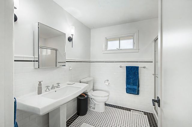 4912 Trousdale Dr, Nashville, TN 37220