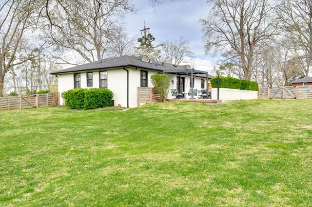 4912 Trousdale Dr, Nashville, TN 37220