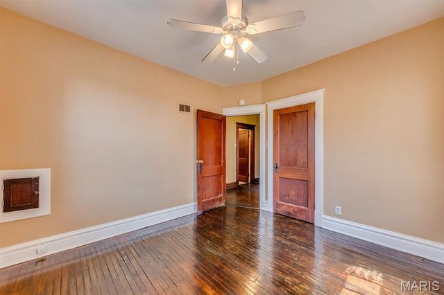 3929 Minnesota Avenue, St Louis, MO 63118