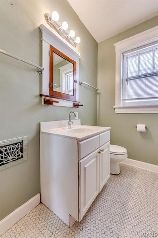 3929 Minnesota Avenue, St Louis, MO 63118