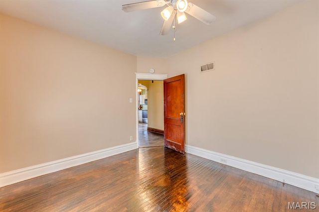 3929 Minnesota Avenue, St Louis, MO 63118