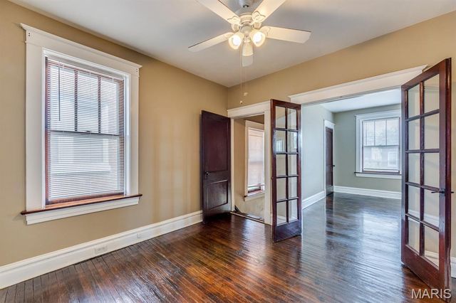 3929 Minnesota Avenue, St Louis, MO 63118