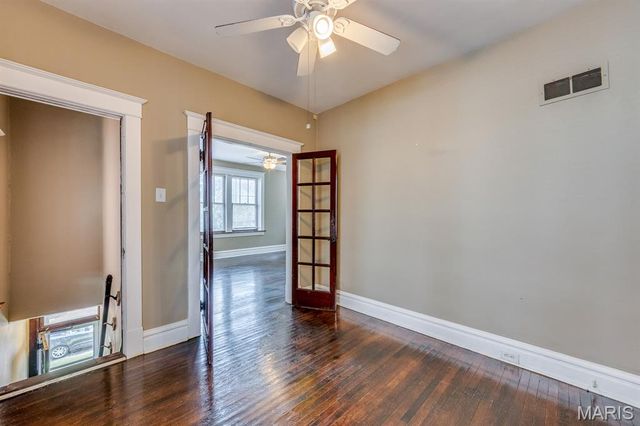3929 Minnesota Avenue, St Louis, MO 63118