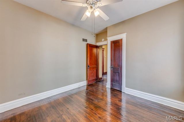 3929 Minnesota Avenue, St Louis, MO 63118