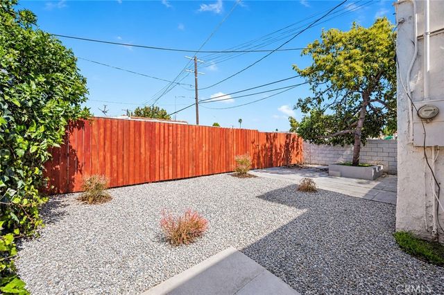 3101 W 60th Street, Los Angeles, CA 90043