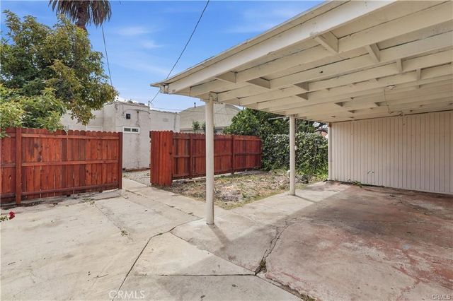 3101 W 60th Street, Los Angeles, CA 90043