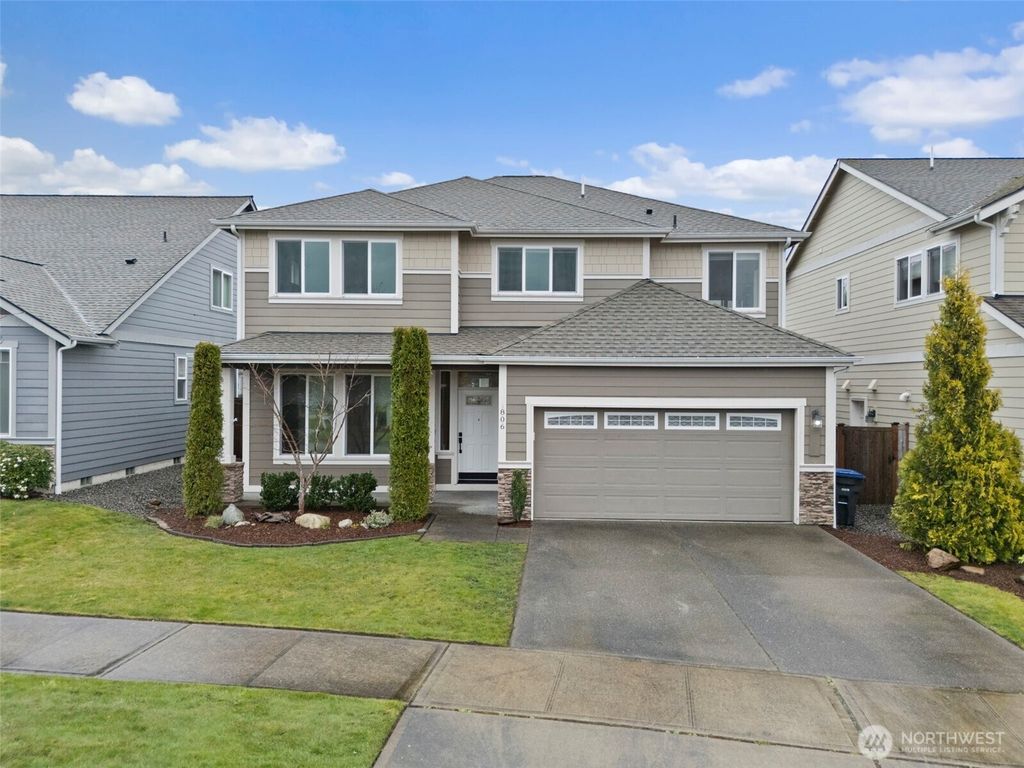 806 Mandee Street SE, Lacey, WA 98513