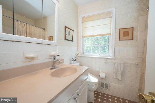 1120 NORSAM RD, Gladwyne, PA 19035