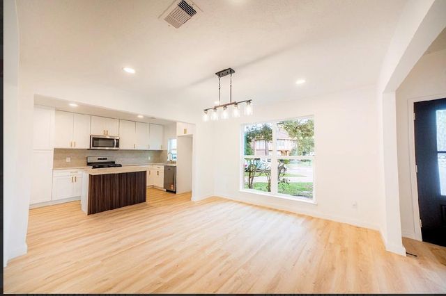 3547 Glenwood Springs Drive, Houston, TX 77345