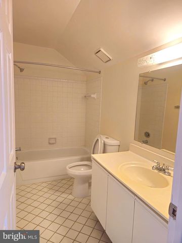 4507 HIGHLAND GREEN CT, Alexandria, VA 22312