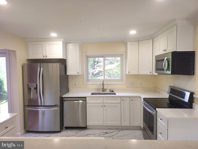 4507 HIGHLAND GREEN CT, Alexandria, VA 22312