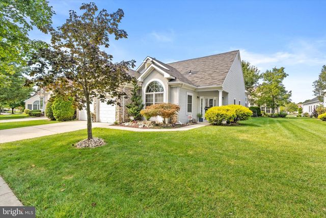 124 RIDGWAY DR, Bordentown, NJ 08505