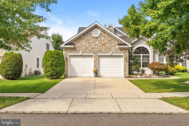 124 RIDGWAY DR, Bordentown, NJ 08505