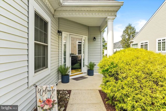124 RIDGWAY DR, Bordentown, NJ 08505