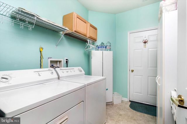 124 RIDGWAY DR, Bordentown, NJ 08505