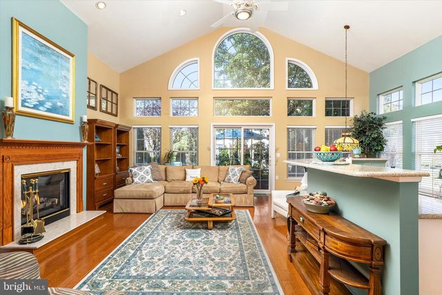 124 RIDGWAY DR, Bordentown, NJ 08505