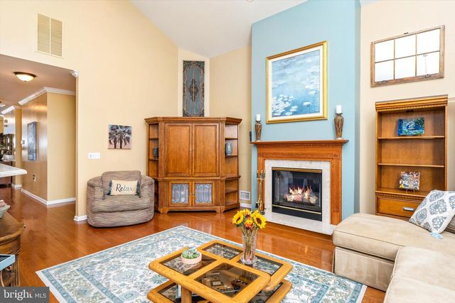 124 RIDGWAY DR, Bordentown, NJ 08505