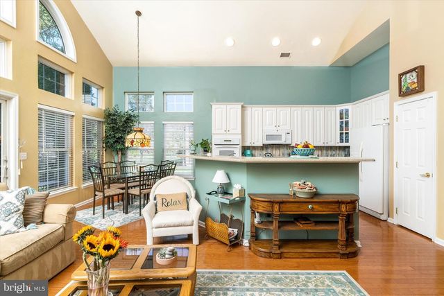 124 RIDGWAY DR, Bordentown, NJ 08505