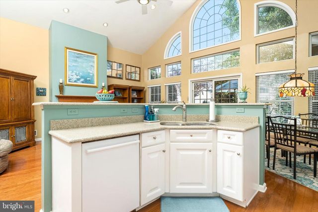 124 RIDGWAY DR, Bordentown, NJ 08505