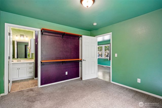 811 S 88th Street, Tacoma, WA 98444