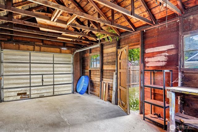 811 S 88th Street, Tacoma, WA 98444
