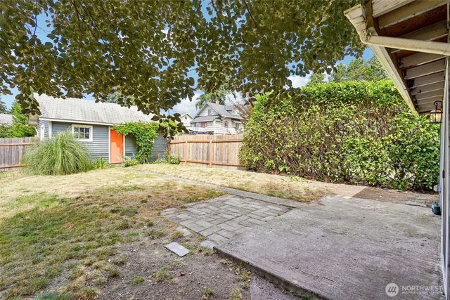 811 S 88th Street, Tacoma, WA 98444