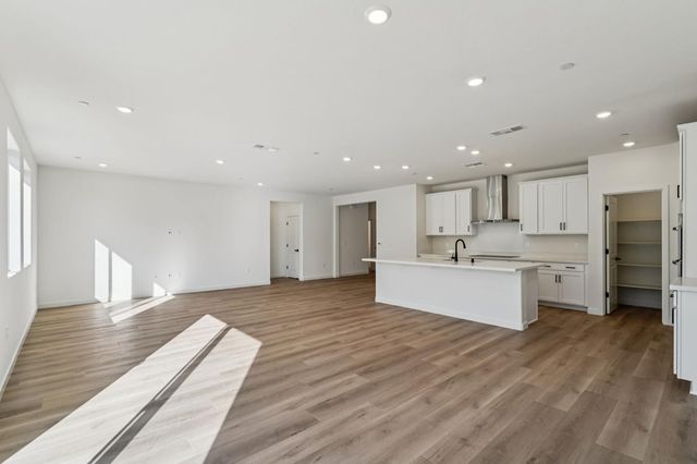 7890 Stone Ranch Dr, Cameron Park, CA 95682