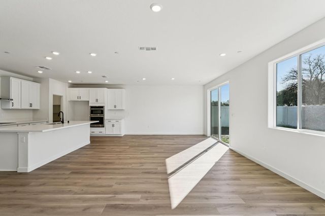 7890 Stone Ranch Dr, Cameron Park, CA 95682