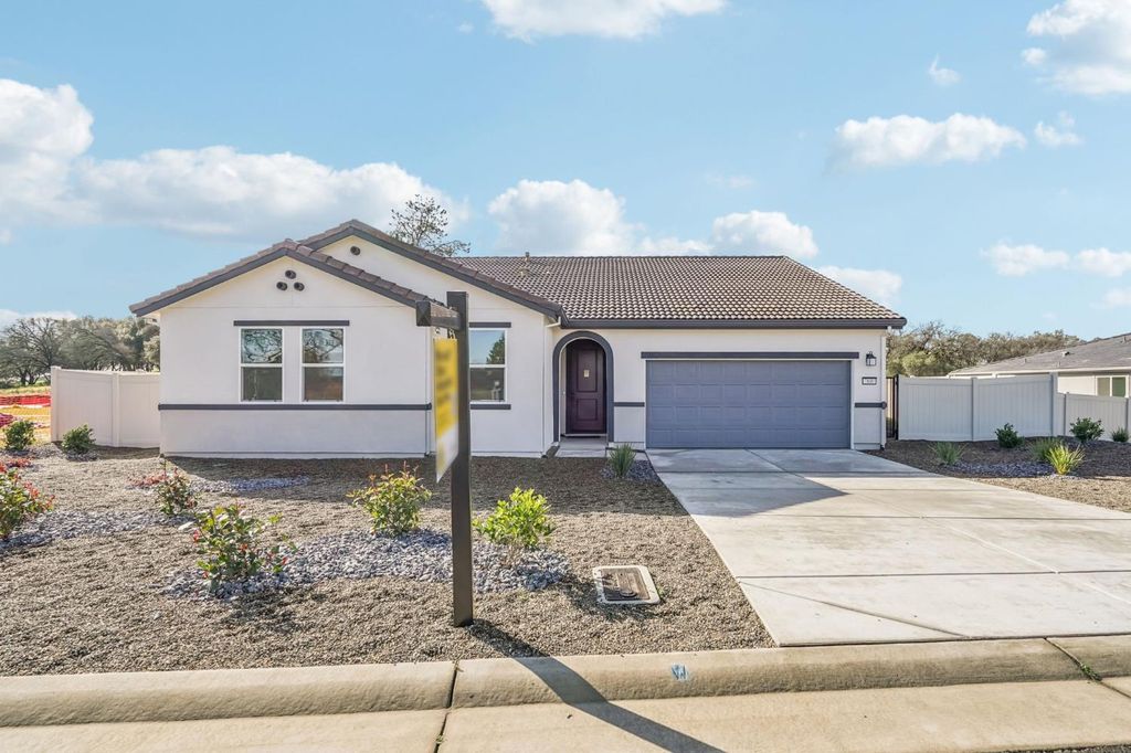 7890 Stone Ranch Dr, Cameron Park, CA 95682