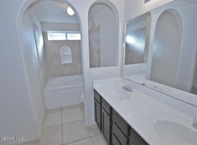 516 Cactus Crossing Drive, Horizon City, TX 79928