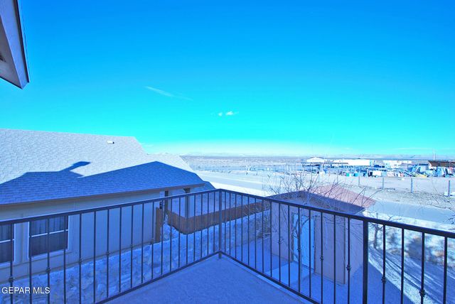 516 Cactus Crossing Drive, Horizon City, TX 79928