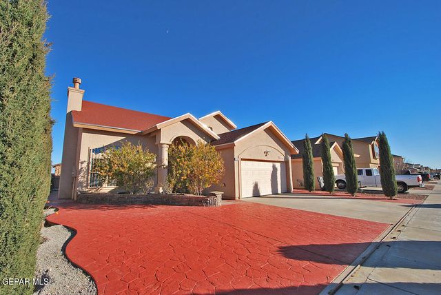 516 Cactus Crossing Drive, Horizon City, TX 79928