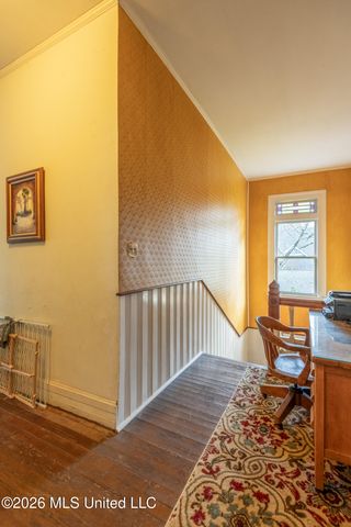 200 Saint Charles Avenue, Natchez, MS 39120