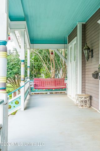 200 Saint Charles Avenue, Natchez, MS 39120