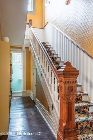 200 Saint Charles Avenue, Natchez, MS 39120