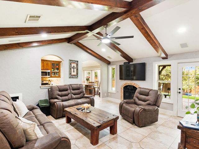 1616 Springbrook Street, Mesquite, TX 75149