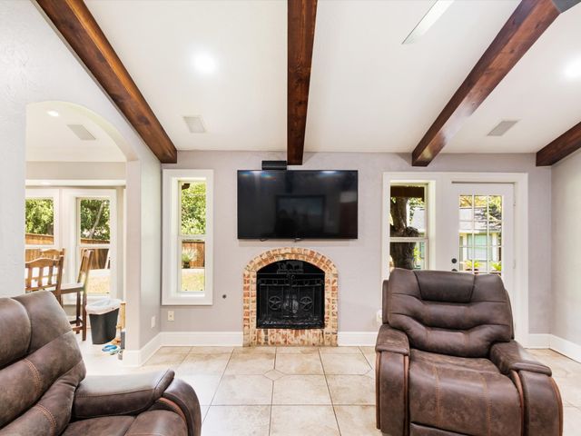 1616 Springbrook Street, Mesquite, TX 75149