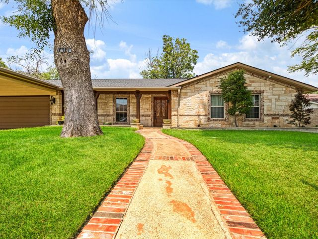 1616 Springbrook Street, Mesquite, TX 75149