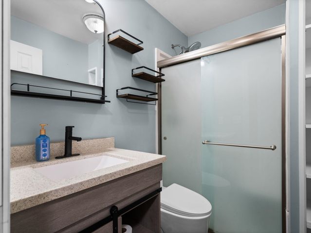 8684 S 45 Road, Cadillac, MI 49601