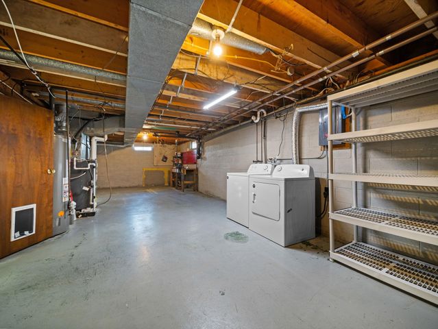 8684 S 45 Road, Cadillac, MI 49601