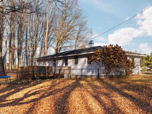 8684 S 45 Road, Cadillac, MI 49601