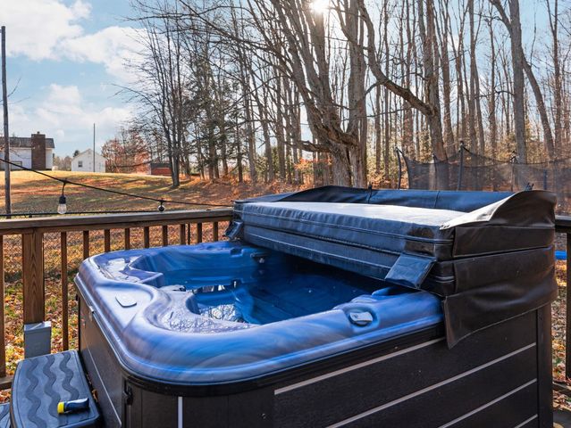 8684 S 45 Road, Cadillac, MI 49601