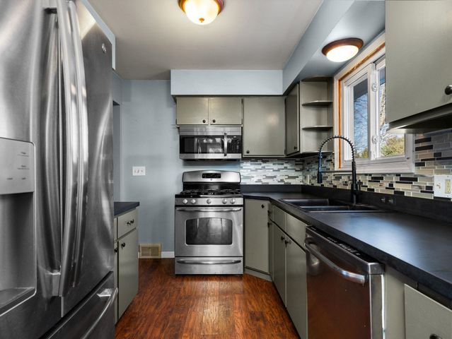 8684 S 45 Road, Cadillac, MI 49601