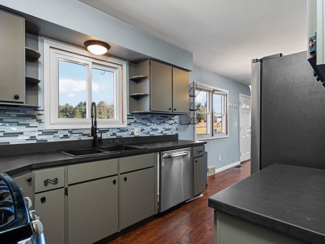 8684 S 45 Road, Cadillac, MI 49601