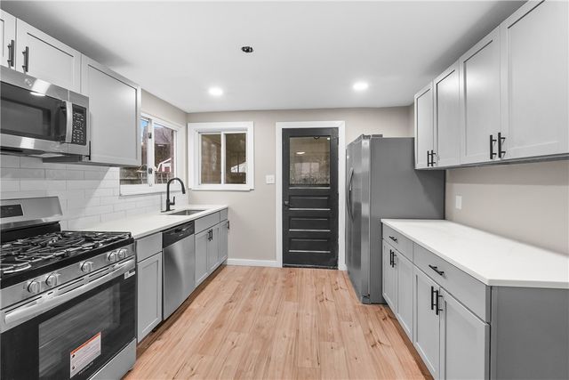 117 Clay Dr, Penn Hills, PA 15235