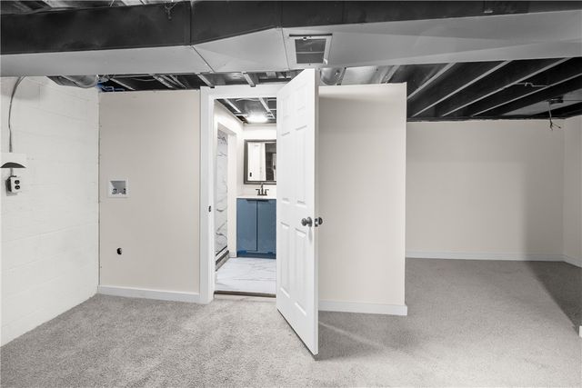 117 Clay Dr, Penn Hills, PA 15235