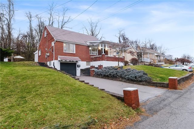 117 Clay Dr, Penn Hills, PA 15235